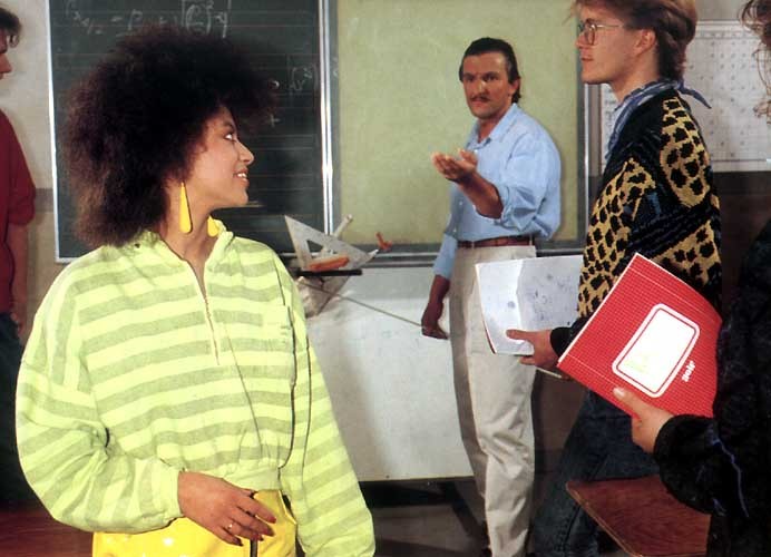 Retro honey with an afro fucked by her teacher #73288146