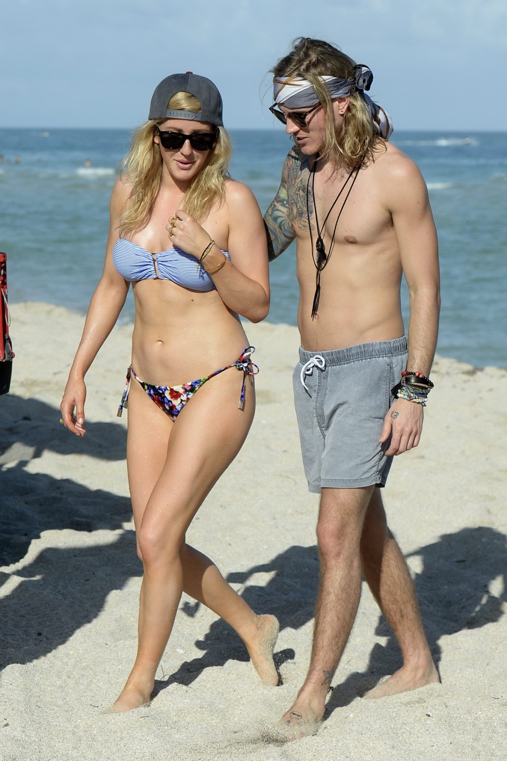 Ellie Goulding showing off her curvy body in a skimpy twopiece at the beach in M #75176093