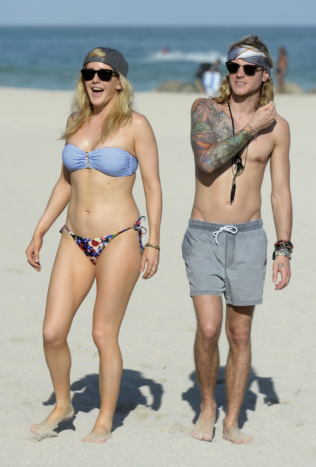 Ellie Goulding showing off her curvy body in a skimpy twopiece at the beach in M #75176101