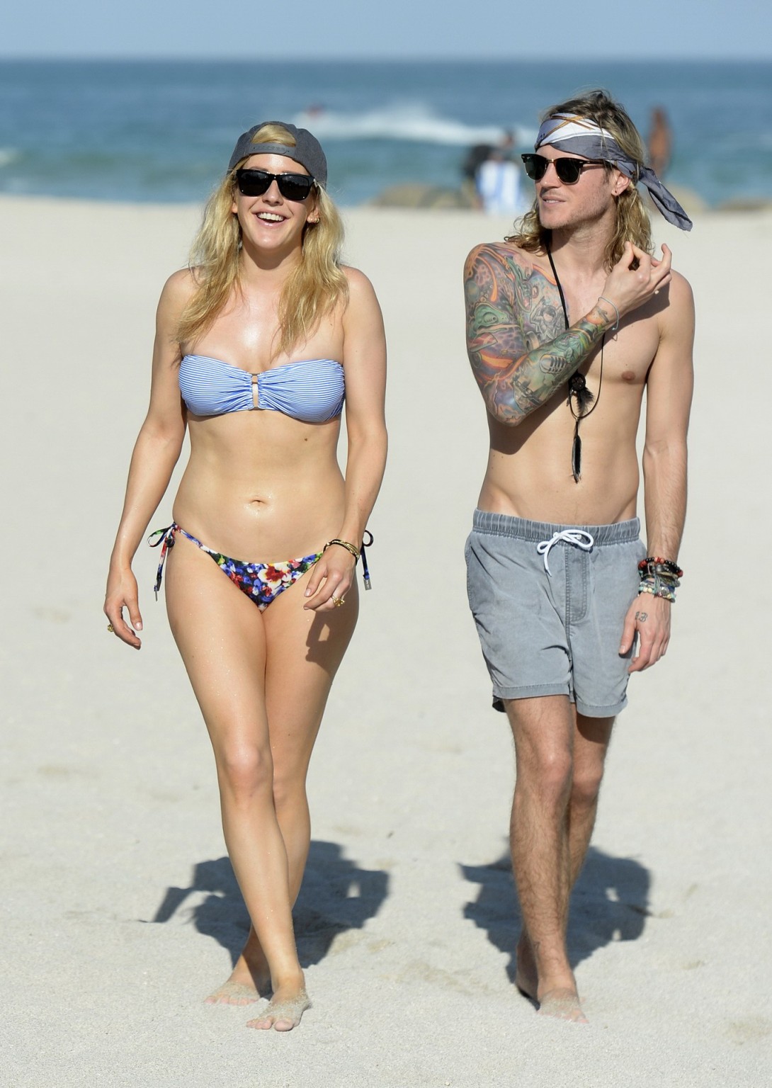 Ellie Goulding showing off her curvy body in a skimpy twopiece at the beach in M #75176147