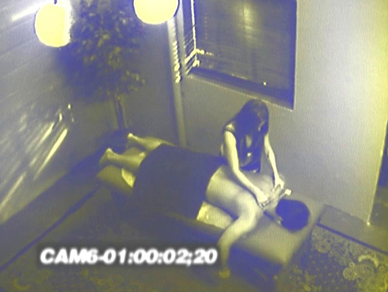 a hidden cam catches a guy fucking his masseuse #79370490