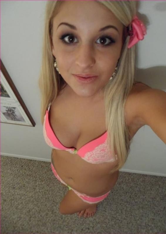 Selfies de copines nues et photos de webcam de chat de vengeance
 #67368897