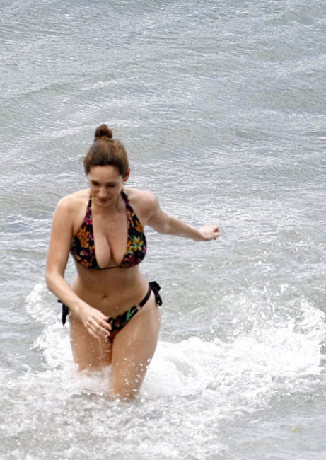 Celebrity babe Kelly Brook exposed boobs on the beach #75405975