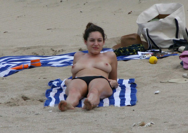 Celebrity babe Kelly Brook exposed boobs on the beach #75406056