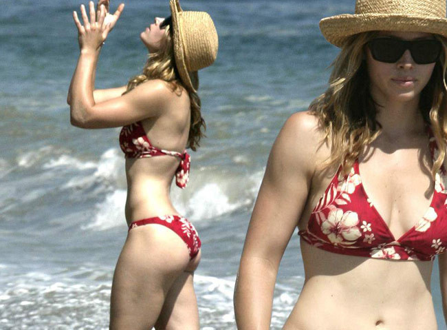 Jessica biel culo caldo in bikini molto sexy
 #75425557