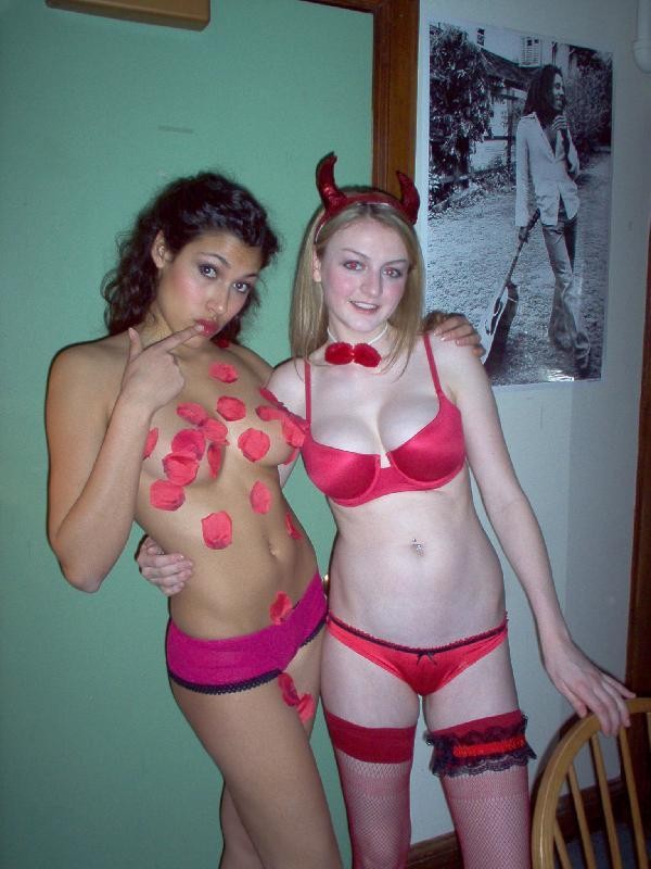 Girls in lingerie seducing men in sexy lingerie pics #73171706