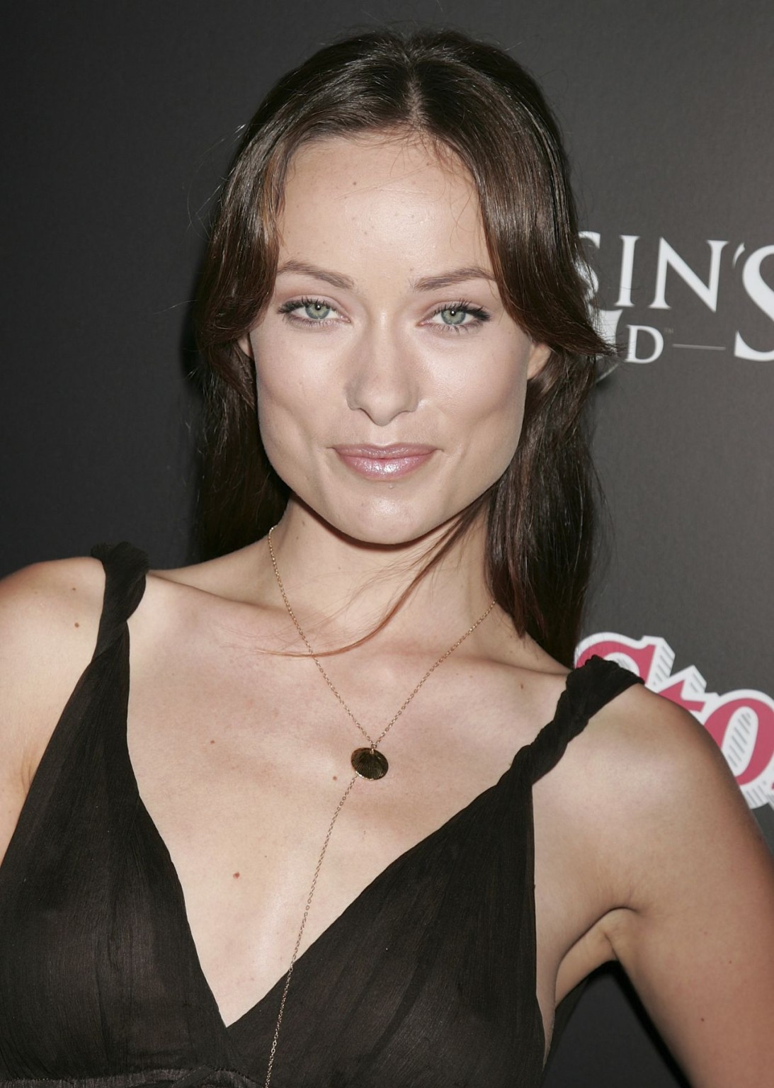 Olivia wilde mostra le sue tette indossando abito see-through al rolling stone 
 #75307634