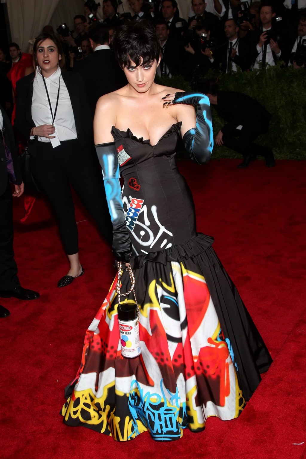 Katy Perry zeigt riesigen Ausschnitt bei der Kostüm-Institut-Benefiz-Gala im me
 #75164880