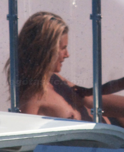 Heidi Klum showing small tits to paparazzi and posing in bikini #75415718