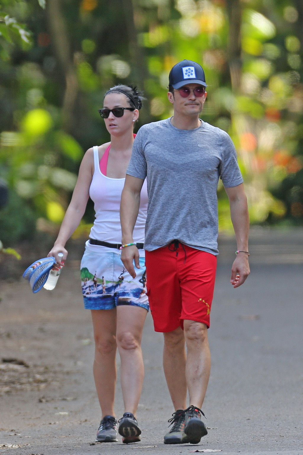 Katy Perry showing pokies in bikini top and shorts #75145356