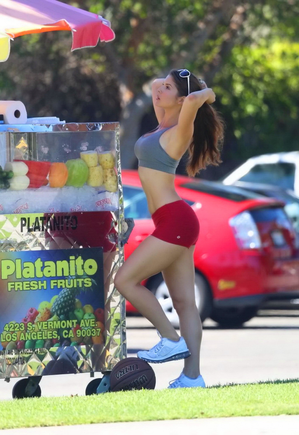Amanda Cerny busty showing her pokies and ass while plays basketball in Beverly  #75187967