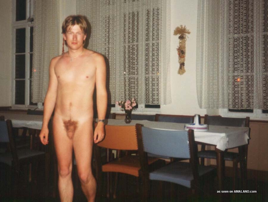 Pictures of a naughty jock who got naked in his lover's pad  #76936881