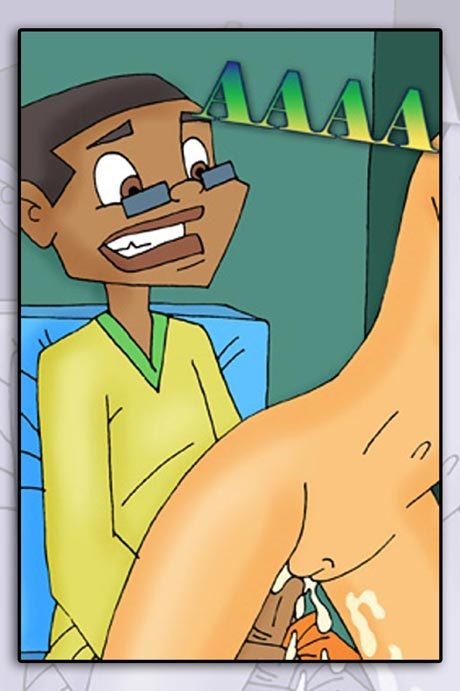 Nina anhela a Sharon mientras es atacada
 #69674342