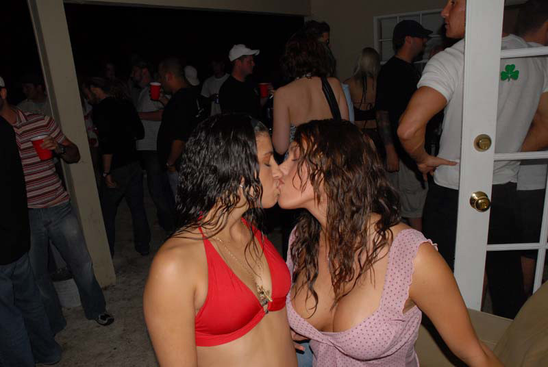 Drunk college teens hard group sex at party #76834149