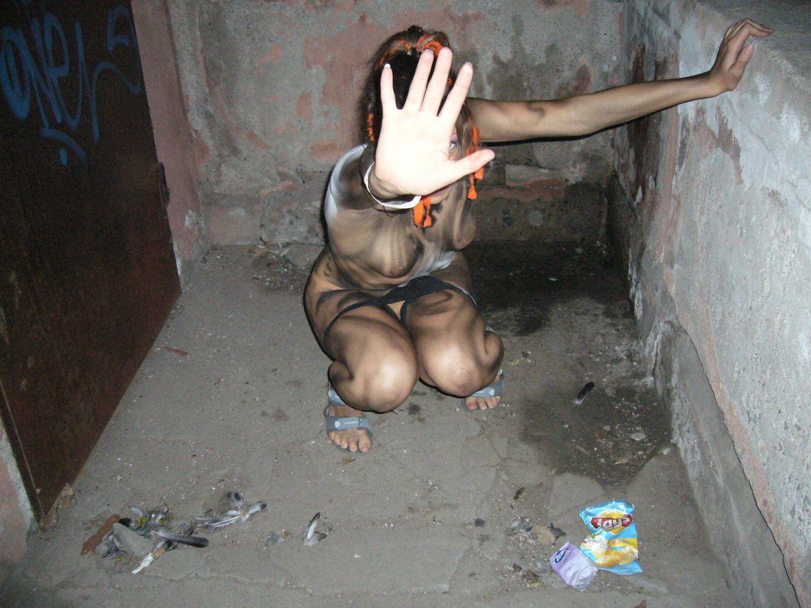 Esposas de al lado expuestas desnudas
 #74592471
