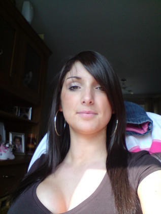 Hermosa joven británica con grandes tetas
 #77094701