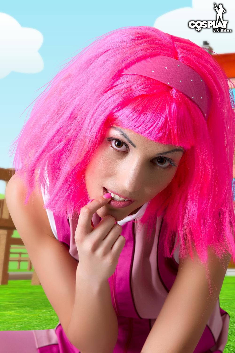 Pink hair cosplay #70767487