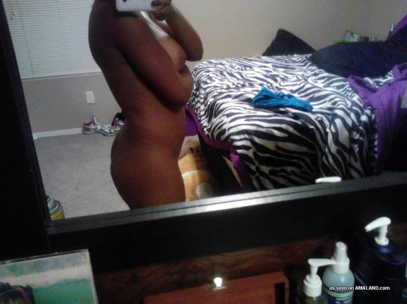Kinky ebony babe selfshooting in the nude #73325995