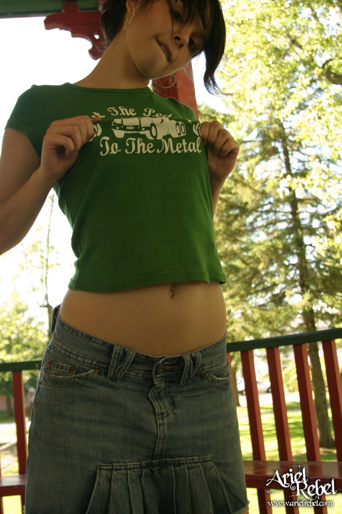 Teen ariel im sexy grün shirt!
 #67614022