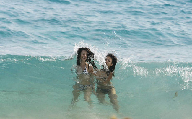 Adorabile attrice penelope cruz paparazzi scatti sulla spiaggia
 #75434145