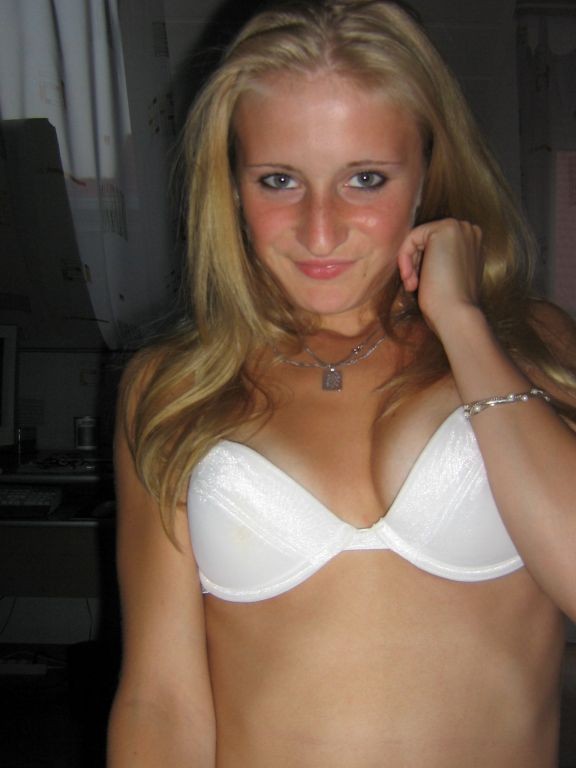 Collection of a hot blonde girlfriend's pictures #75722160