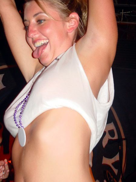 Drunk college girls showing their tits in wet t shirt contest #78924754
