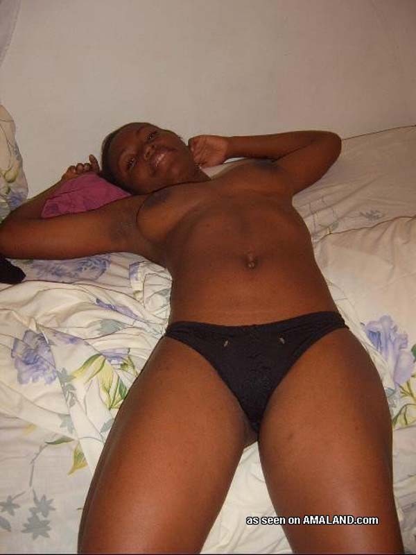 Galeria de fotos de dos negras amateurs muy atrevidas
 #67646998