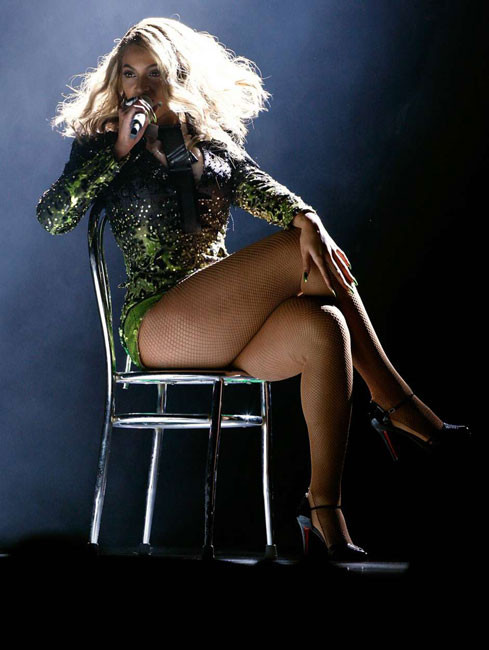 Beyonce knowles nippel slip sexy arsch und blinkende muschi
 #75421964