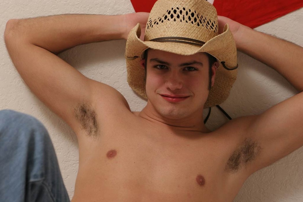 Asiatisch, kaukasisch oder lateinamerikanisch - wählen Sie Ihre eigene Leckerei aus unserem männlichen Obstkorb
 #76899619