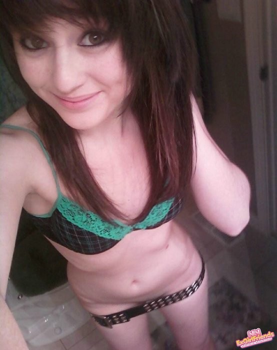 大きなおっぱいの冷たさ
 #79394570