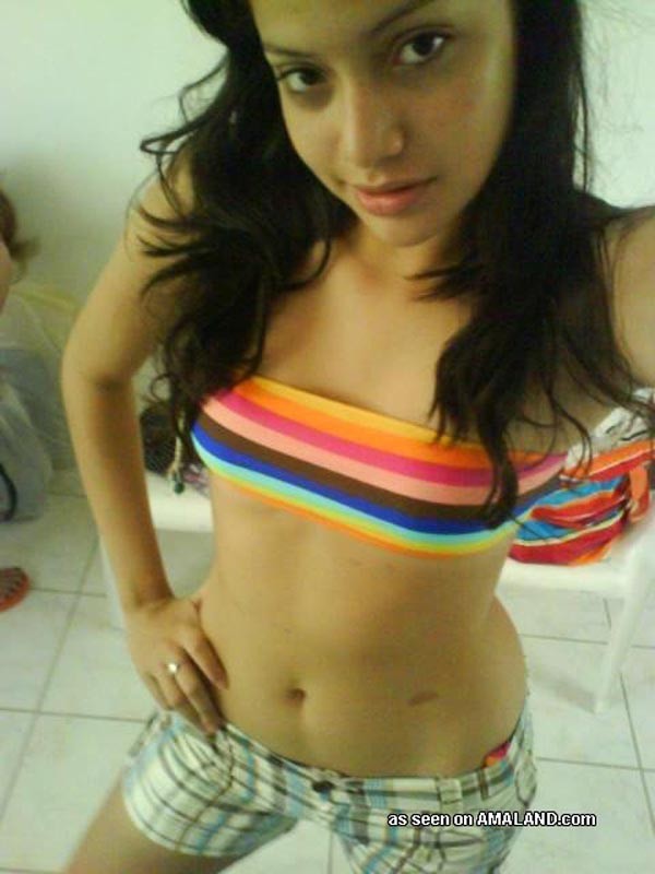 Mexican hottie posing slutty on cam #68408136