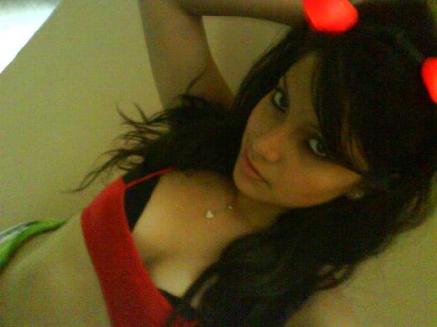 Mexican hottie posing slutty on cam #68408157