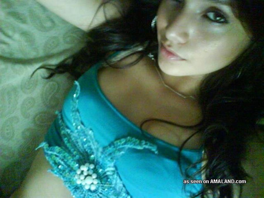 Mexican hottie posing slutty on cam #68408168