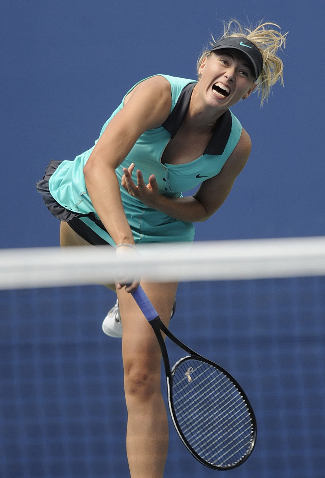 Maria sharapova mostrando sus bragas en el us open en flushing meadows en nyc
 #75334401