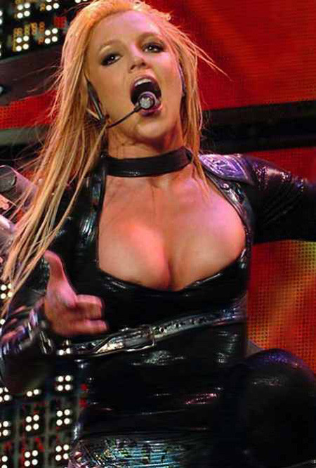 Britney Spears performing and showing nude boobs #75393518