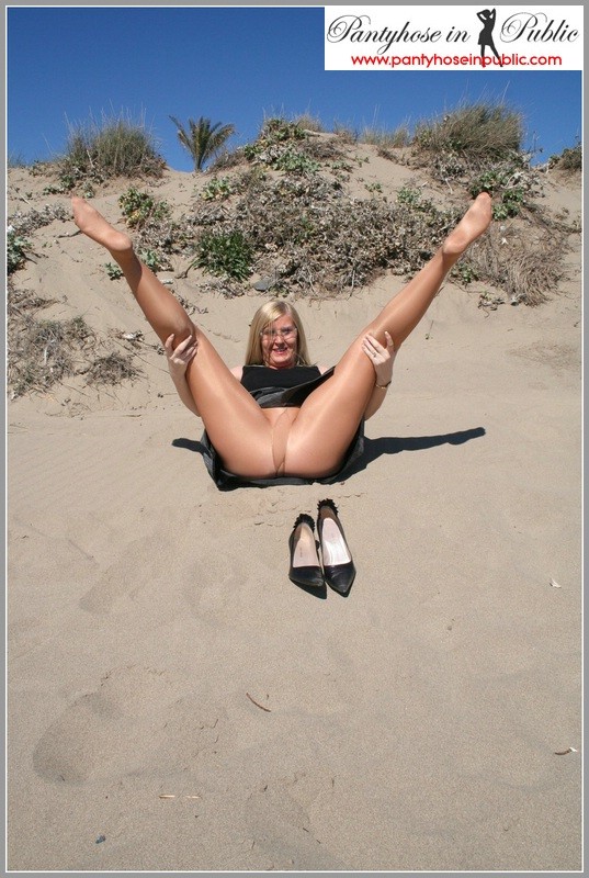 amateur woman posing in pantyhose on the beach #72316211