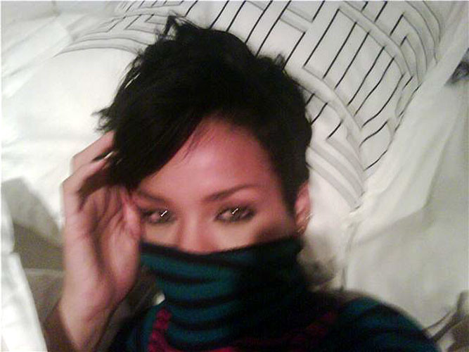 Rihanna mostrando sus estupendas tetas y su coño y culo en la última pi privada robada
 #75396217