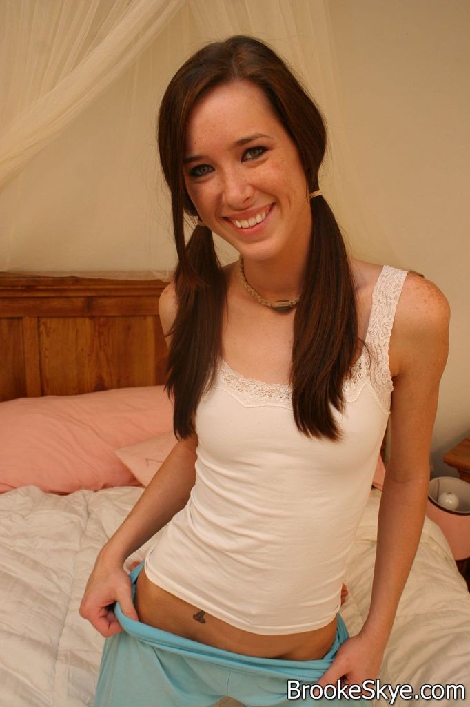 Brooke skye :: lovely amateur babe brooke stripping and teasing on the bed
 #74861816