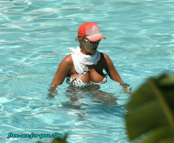 Gemma Atkinson posing in bikini on beach paparazzi pictures #75435063