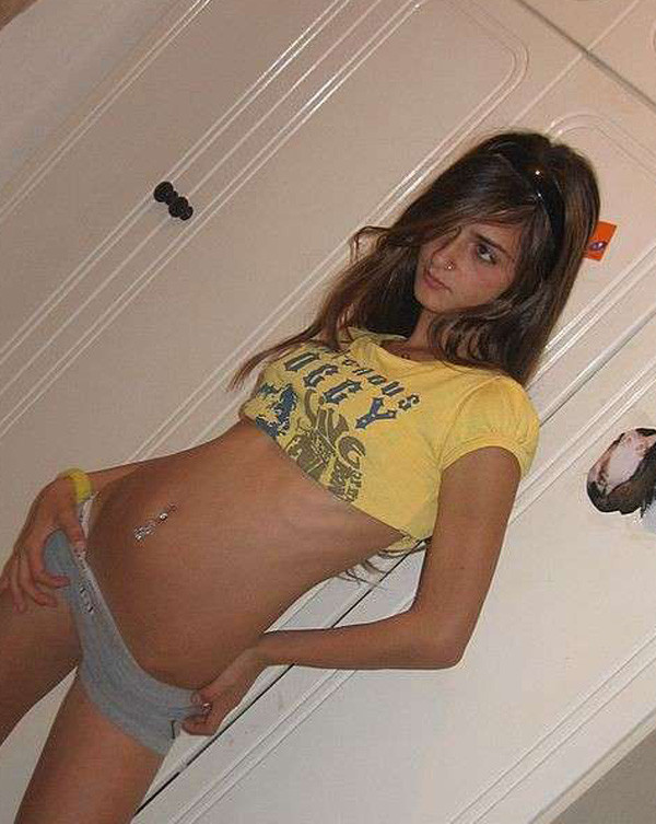 Almost nude pictures from amateur babes #68301577