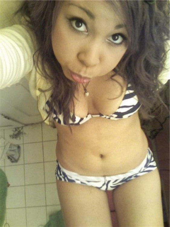 Mega oozing hot and delicious Asian girls posing naked #69869285