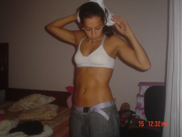 Chicas amateurs teniendo orgasmos
 #78403749