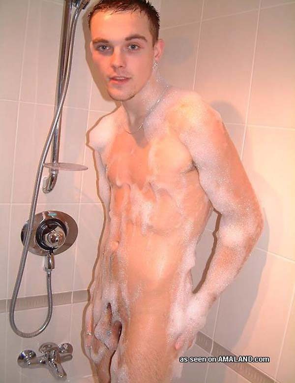 Pictures of sexy amateur hunks who got wild and kinky  #76936572