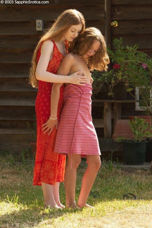 Lesbians Making Love Outdoors - cute teen lesbians shower naked outdoors and make out Porn Pictures, XXX  Photos, Sex Images #3435282 - PICTOA