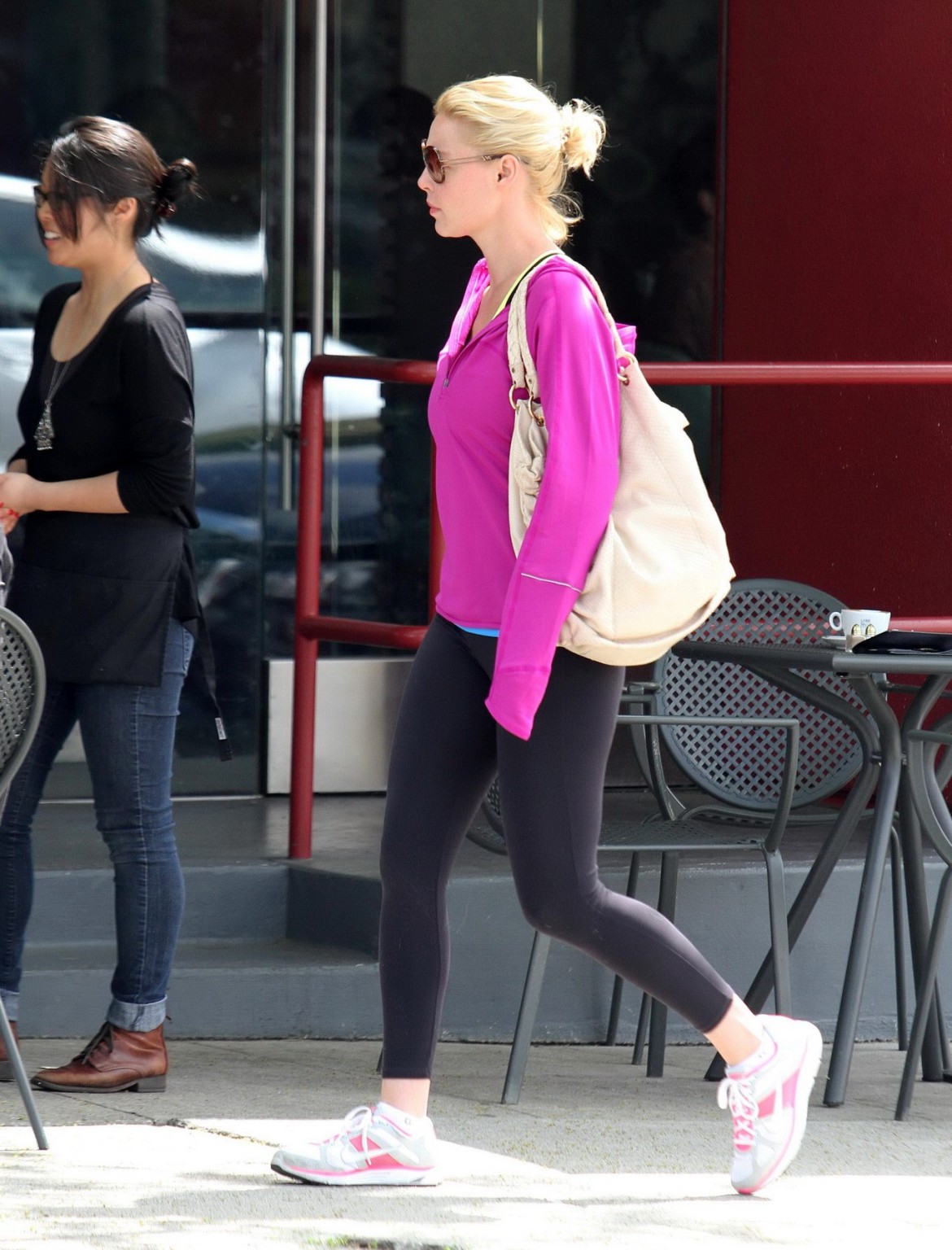 Katherine Heigl shows off her ass in tights while shopping in LA #75268918