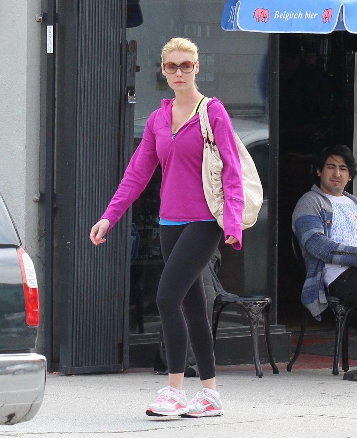 Katherine Heigl shows off her ass in tights while shopping in LA #75268928