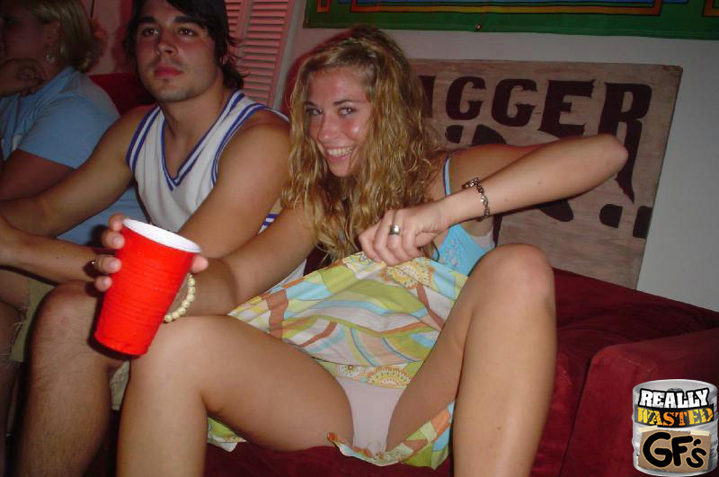 Drunk amateur girlfriends partying and flashing #76397676