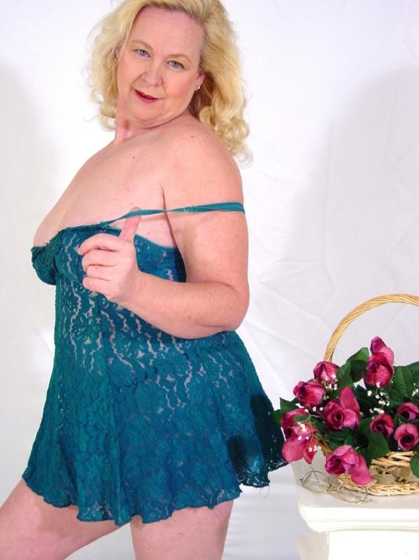 Mature blonde giant fat girl selling flowers #75583432