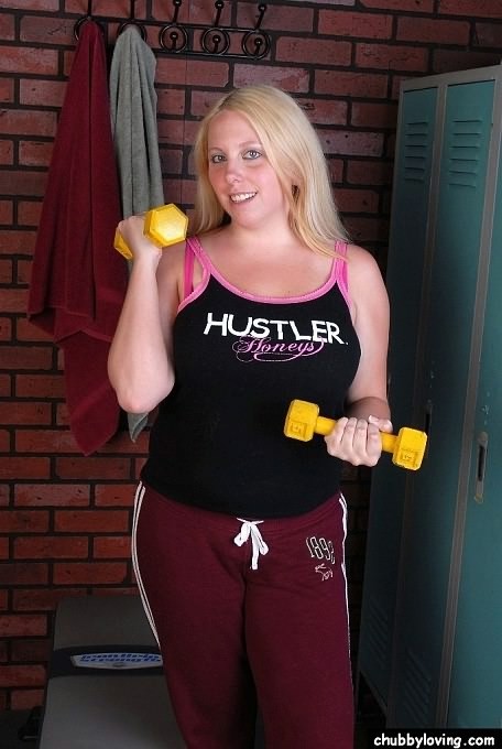 Busty Fat Blonde Teen Christal Rose Showing Pussy In The Gym