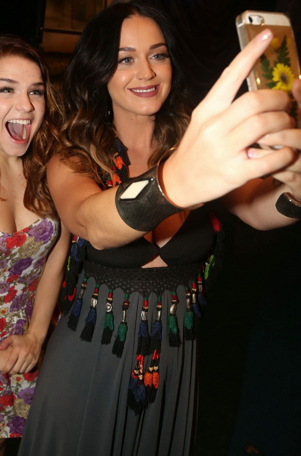 Katy Perry zeigt ihre großen Brüste auf dem Broadway
 #75154885